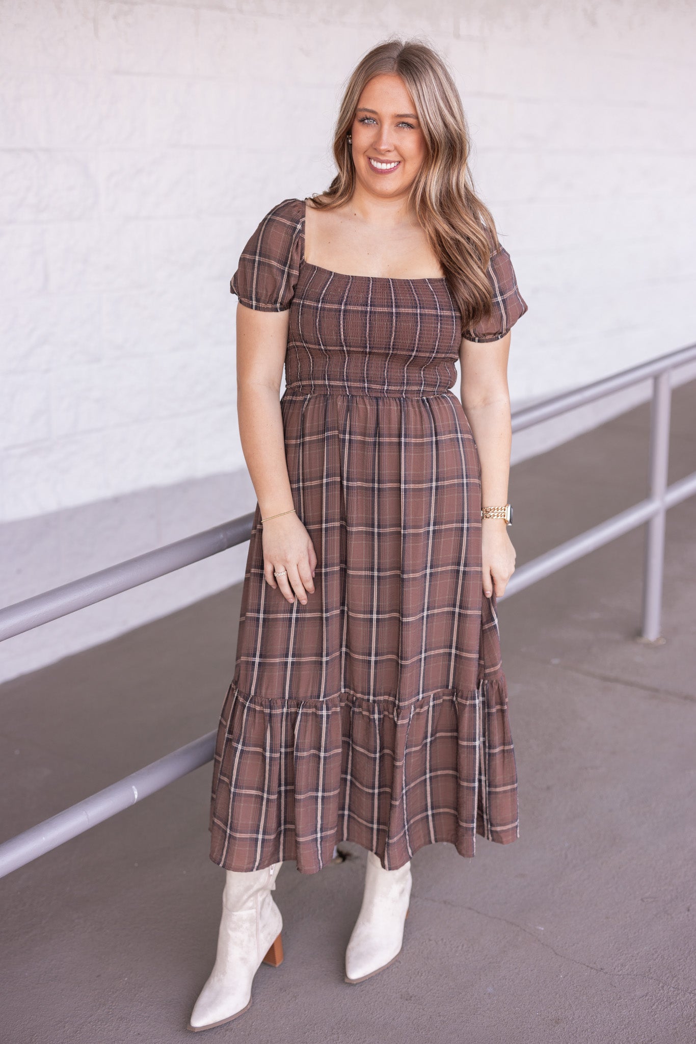 Women's Brown Plaid Smocked Midi Dress – Purple Door Boutique