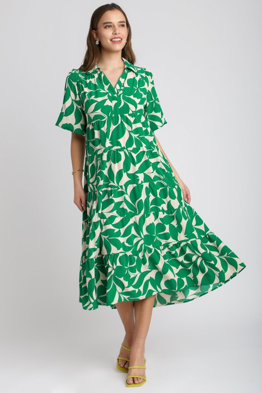 Umgee Green and cream leaf print tiered midi dress