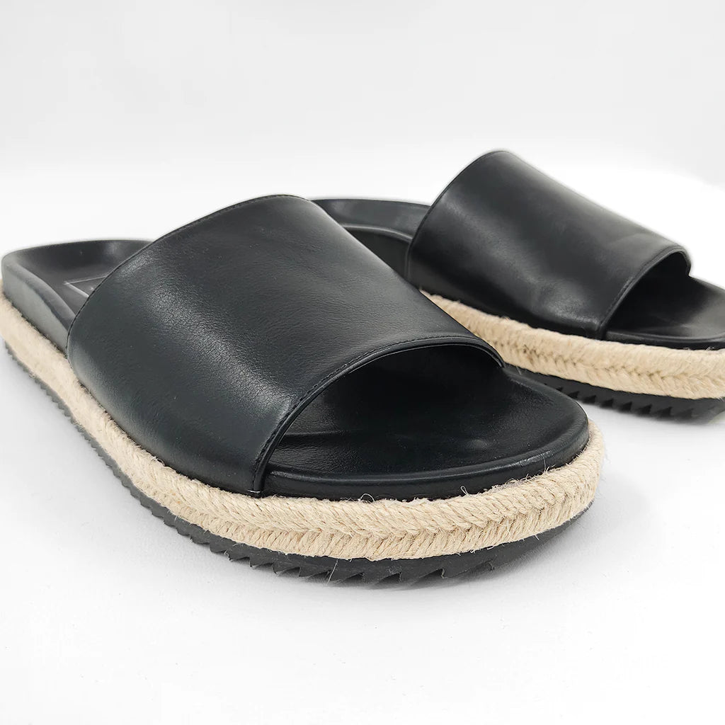 SHU SHOP crisanta black slide sandals