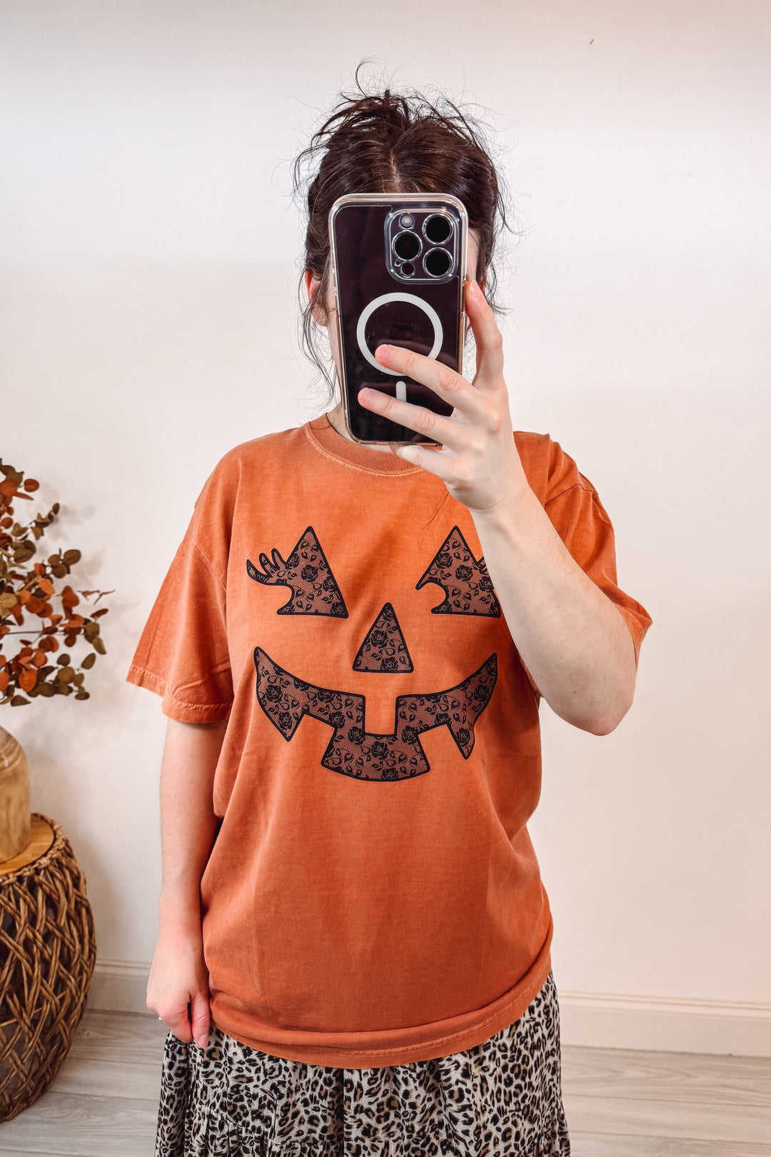 halloween pumpkin eyelash orange tshirt comfort colors details