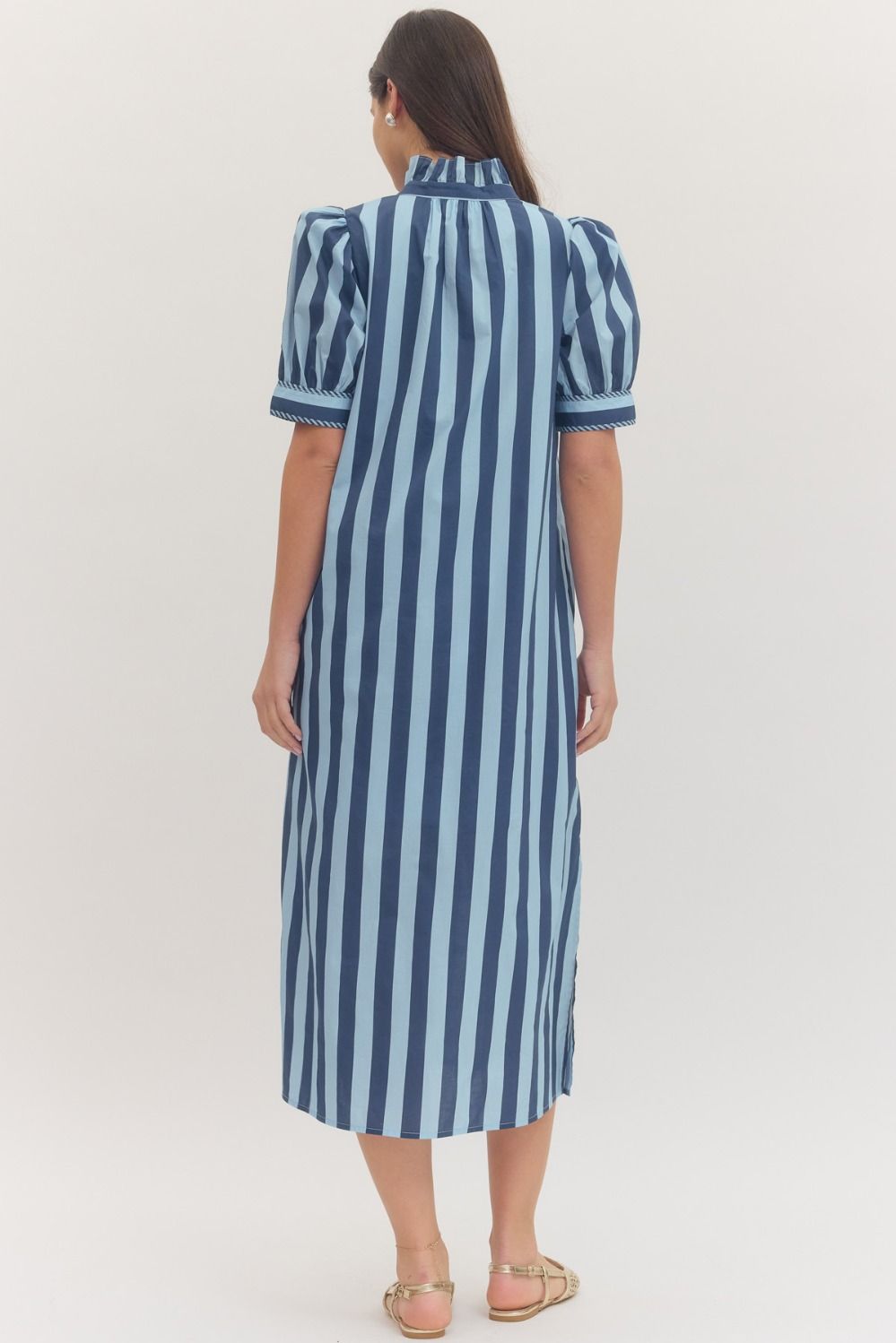 women's plus size navy and light blue striped, short sleeve midi dress