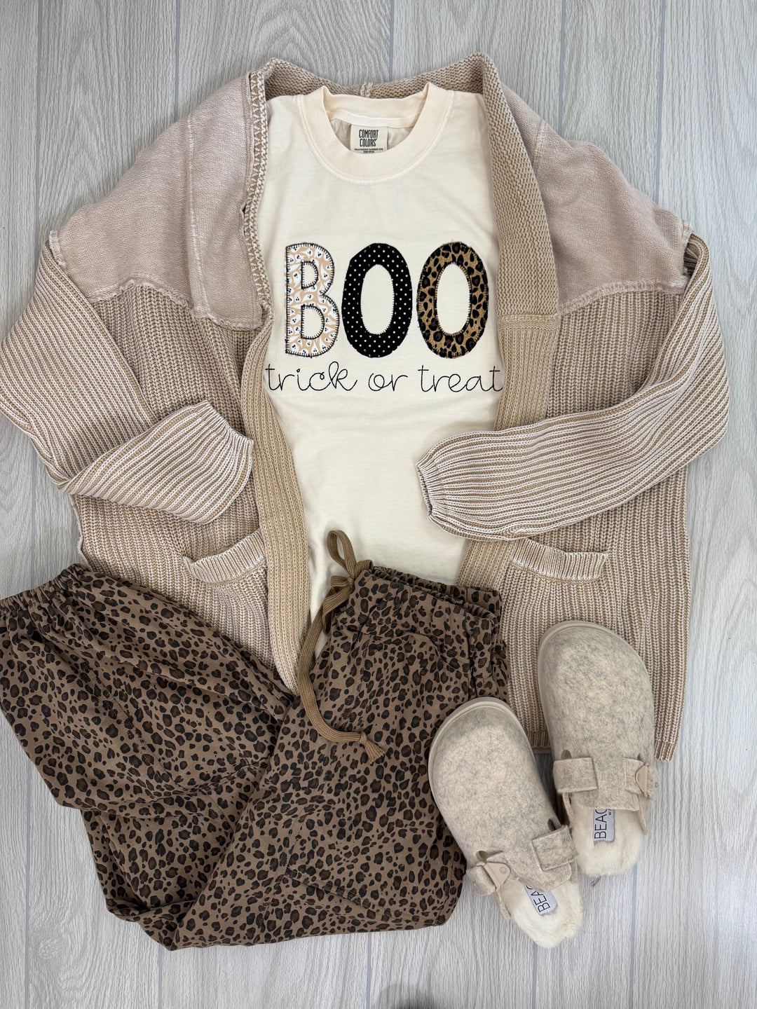 boo trick or treat halloween graphic tee