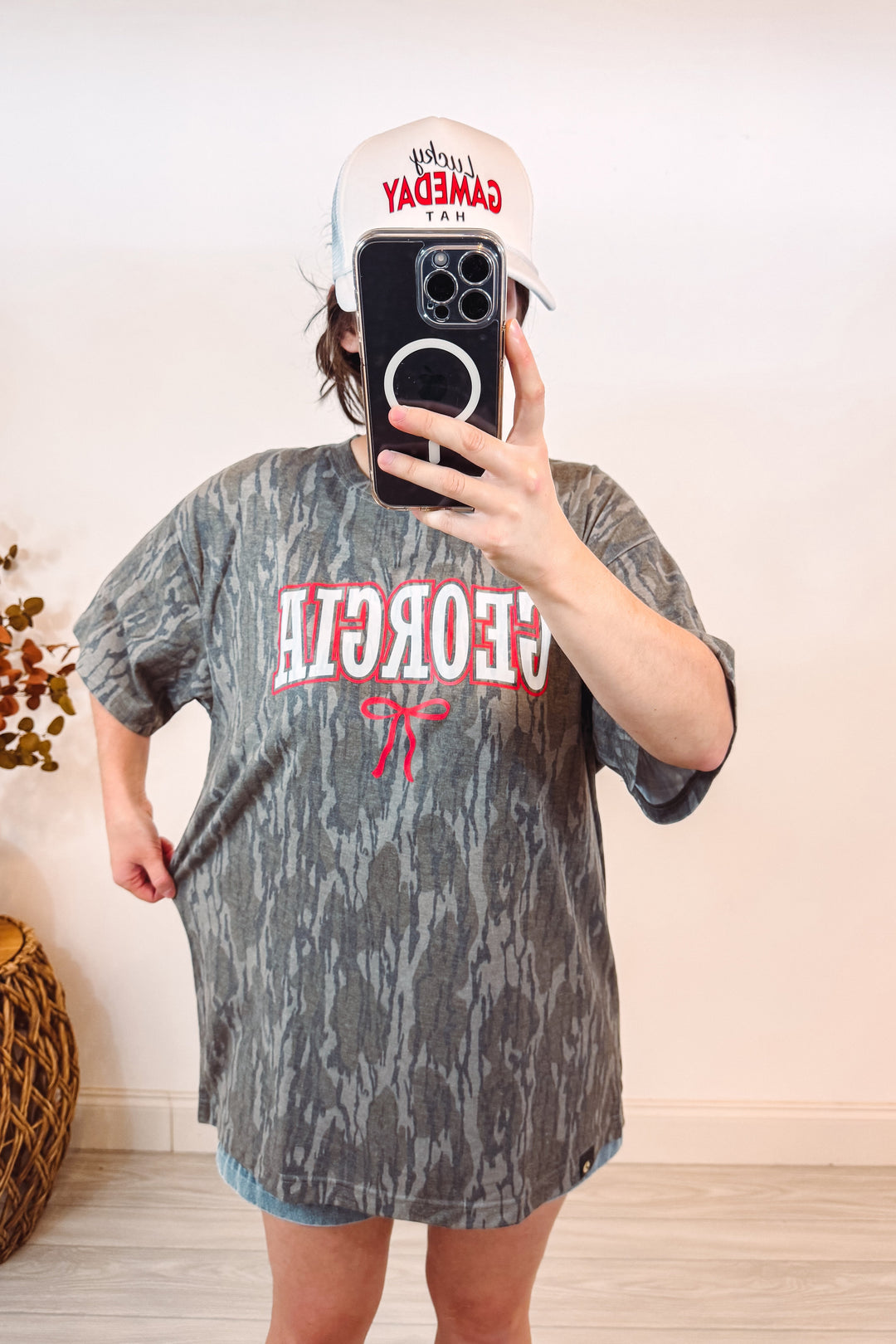 georgia mossy oak camo red bow tshirt details