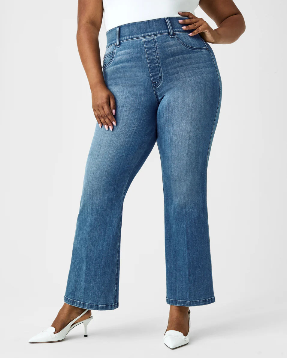 Spanx Women's Cropped Flare Jeans - Black Denim With On-Trend Raw Hem Fringe