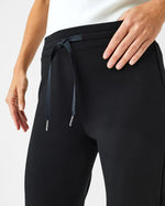 Spanx AirEssentials Tapered Leg Pant In Black