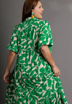 Umgee Plus Green and cream leaf print tiered midi dress