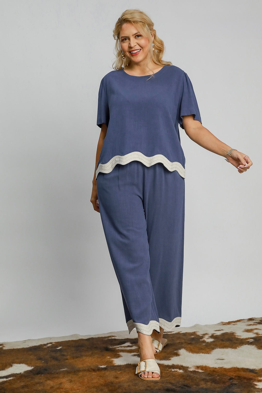 Umgee blue Linen scalloped pants, in plus size