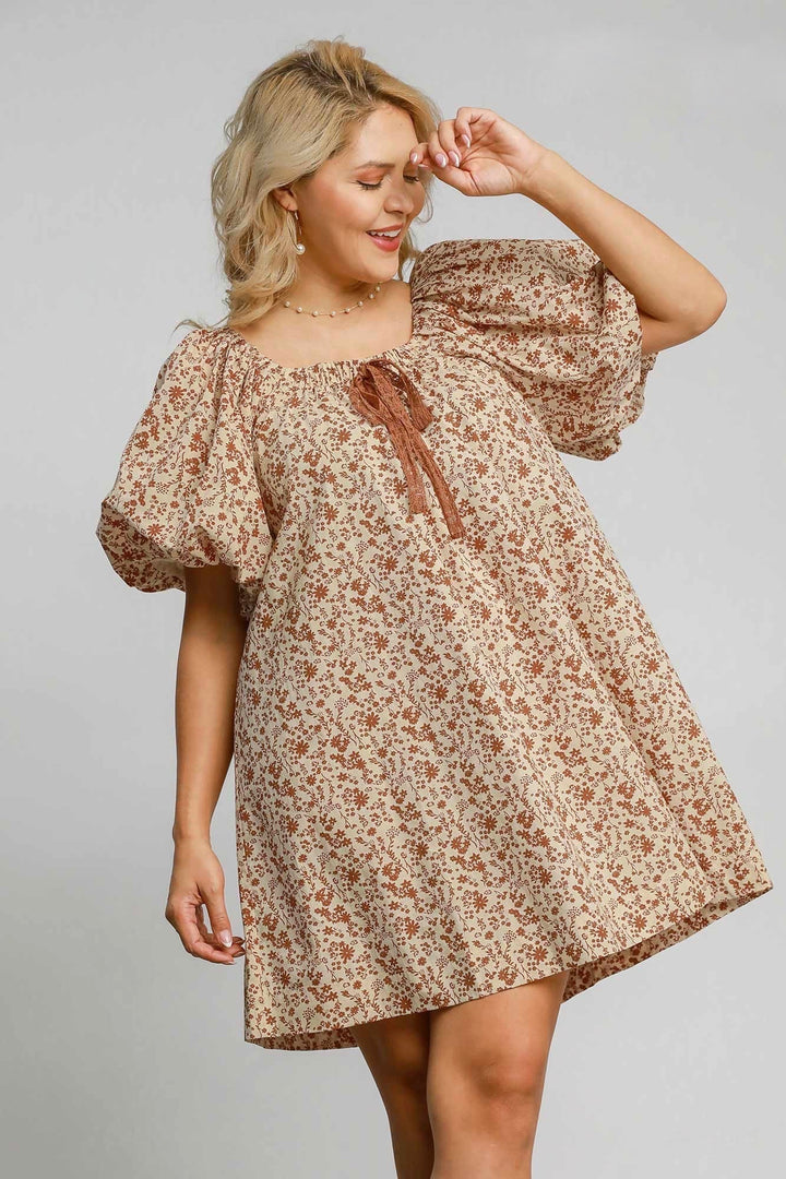 Umgee Plus beige puff sleeve dress with brown floral print