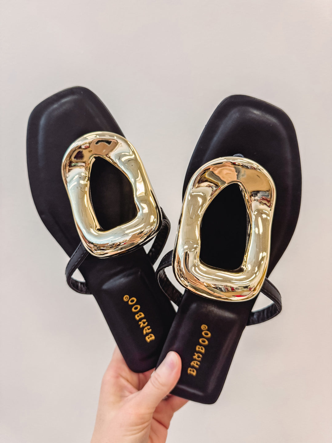 Bamboo Black Oval Gold Sandals 7.5 Bamboo Black Oval Gold Sandals 7.5