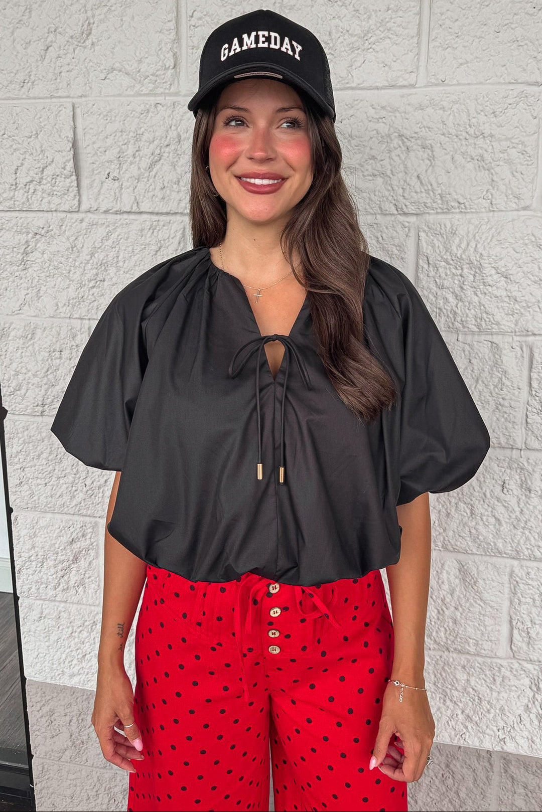 solid black bubble hem short puff sleeve semi-cropped top