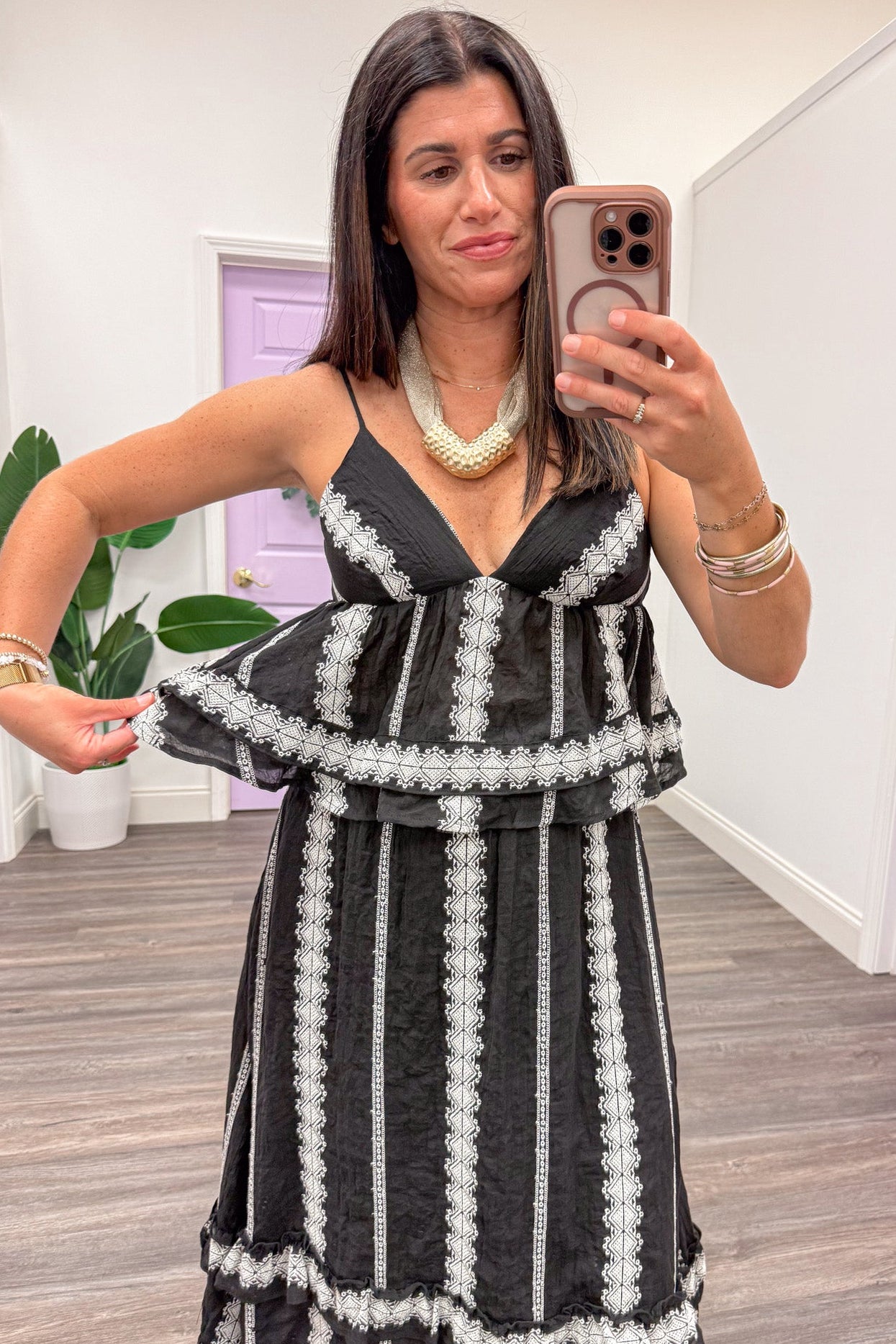 Black Sleeveless Peplum Top With Cream Embroidery Details – Purple