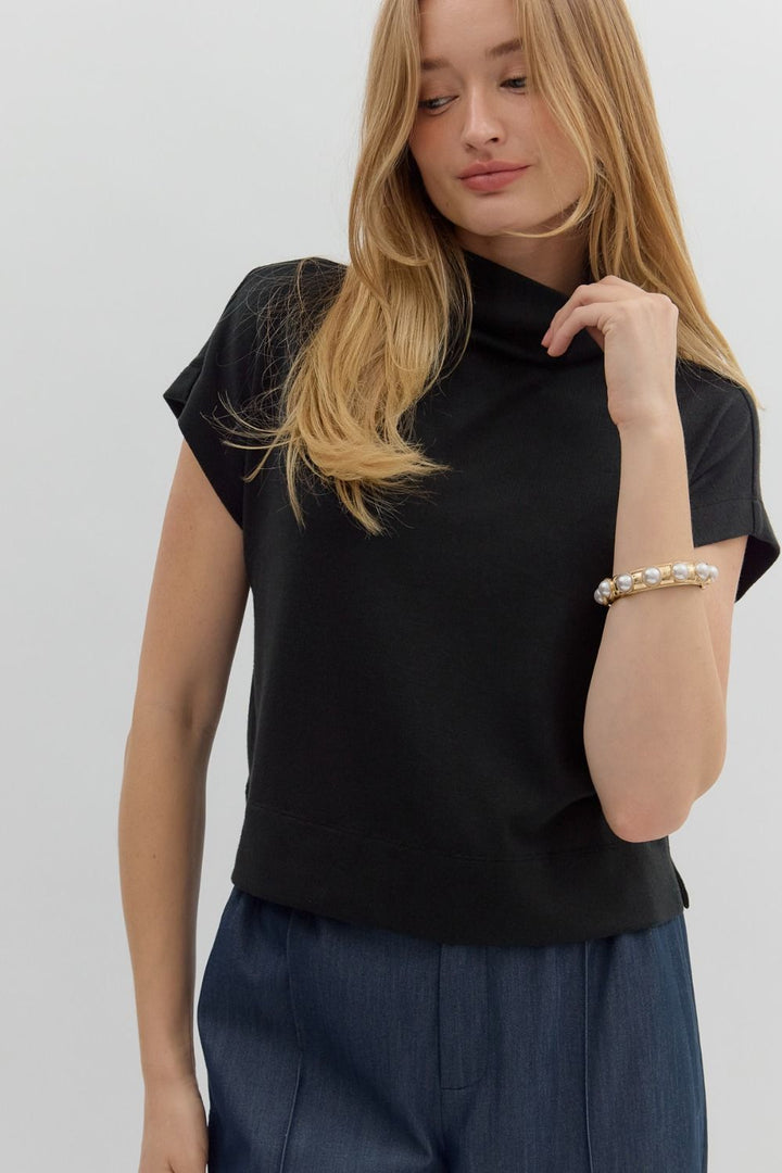 Women's black knit cropped top by Entro