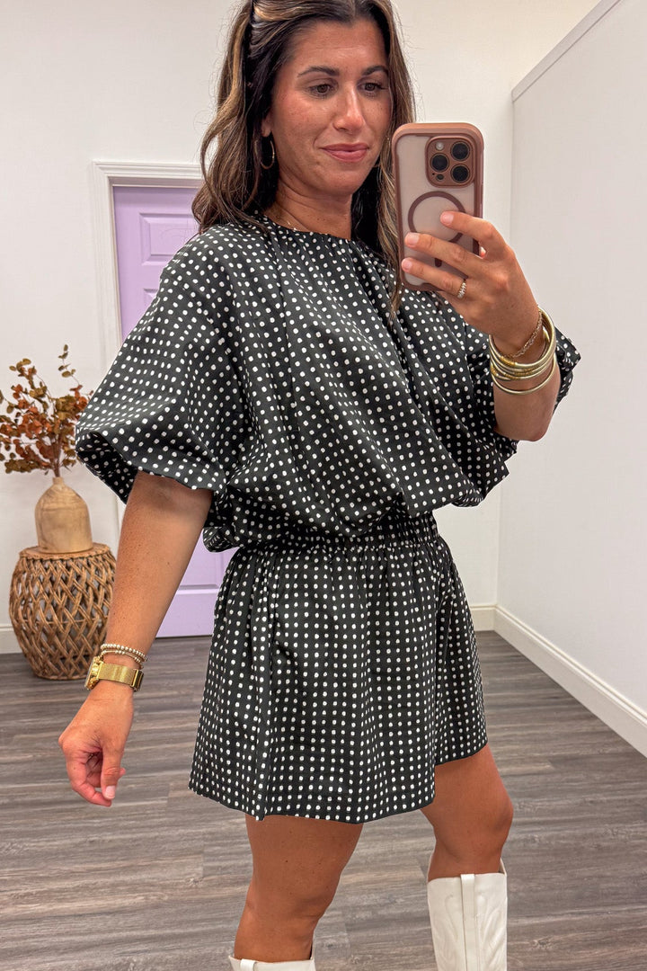 black and white polka dot print drop shoulder puff sleeve bubble hem cotton poplin top