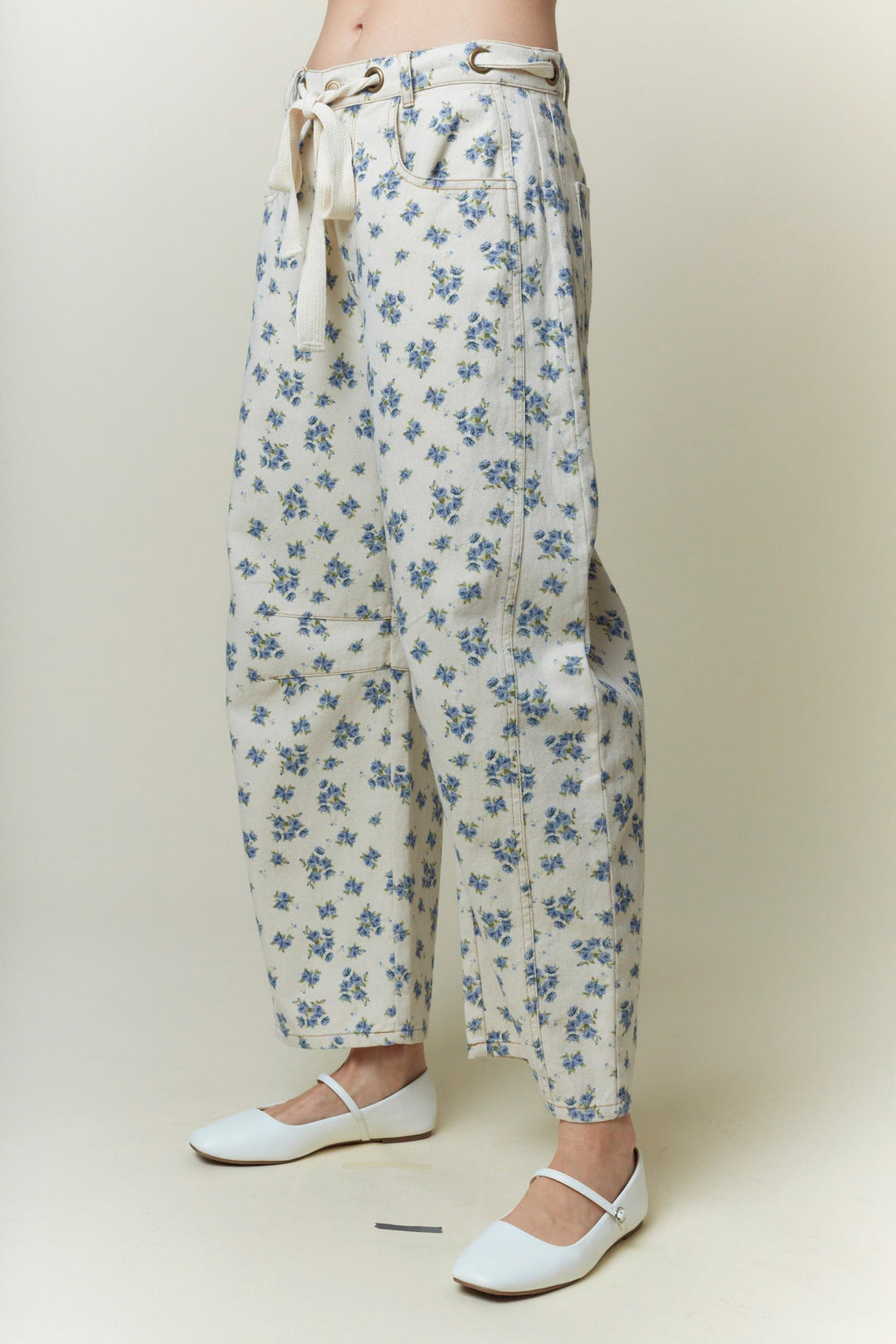 blue floral print barrel leg twill denim pants