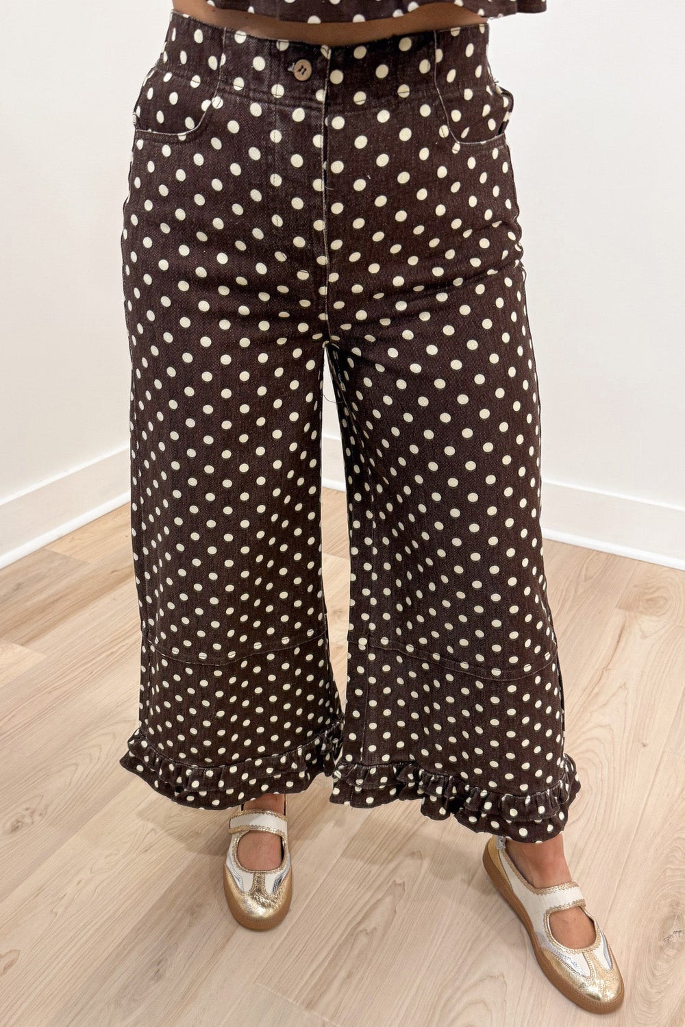 brown with cream polka dot print ruffled hem wide leg cropped twill denim pants with front pockets