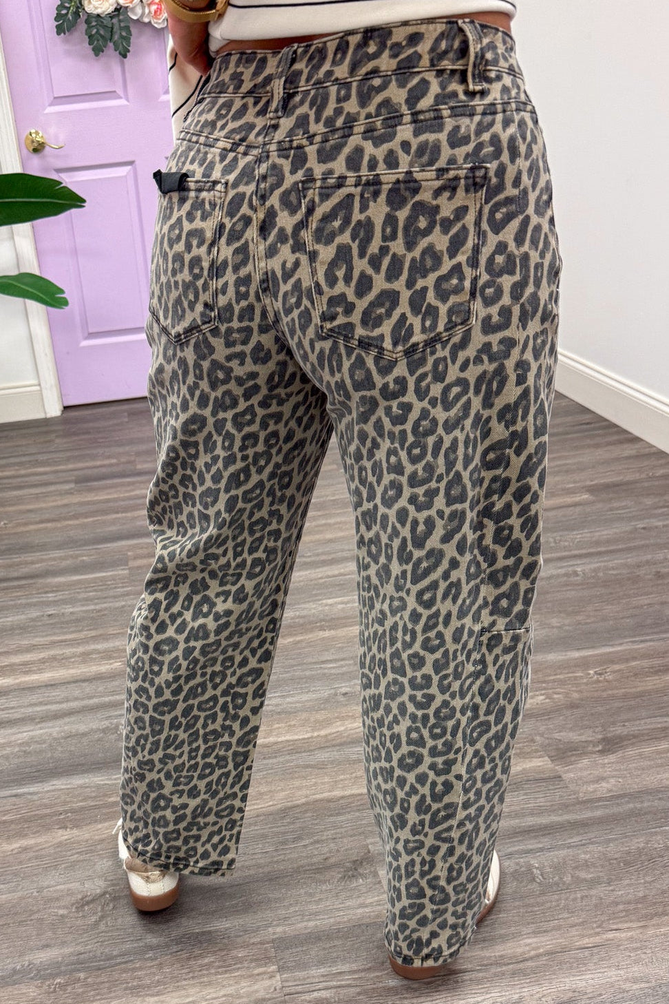 coffee brown leopard print slouchy cropped length barrel leg jeans with five pocket design