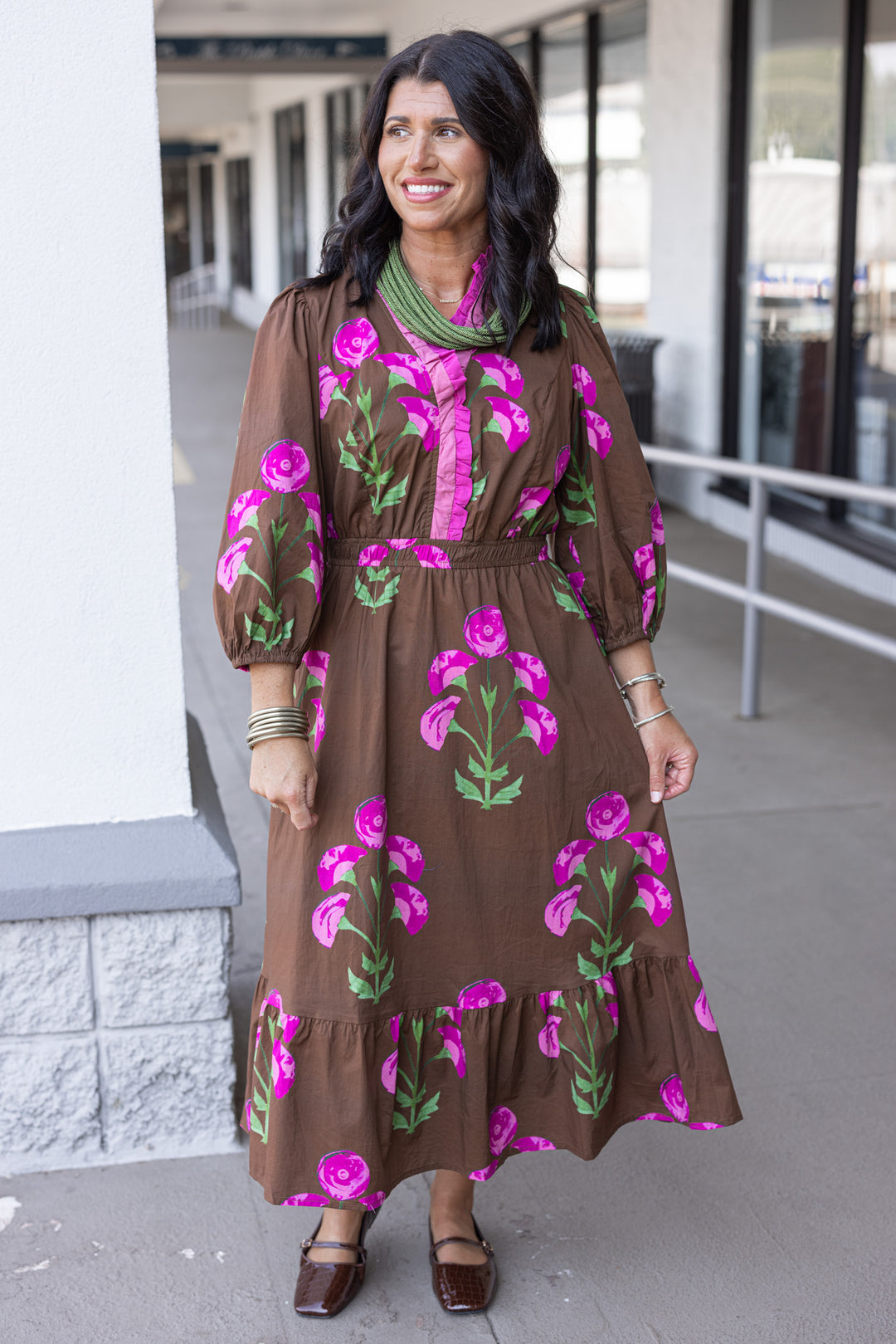 Umgee Brown and Pink Floral Midi Dress with Ruffle Trim Large Umgee Brown and Pink Floral Midi Dress with Ruffle Trim Large