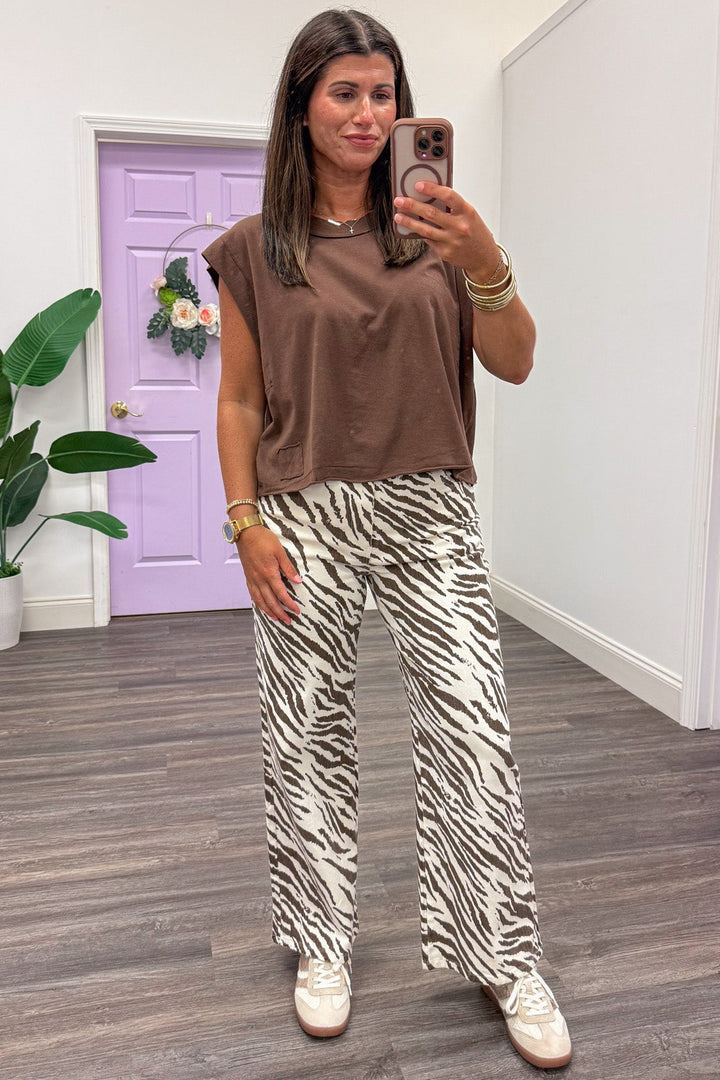 solid brown crew neckline sleeveless semi-cropped jersey knit cotton top with reverse seam details