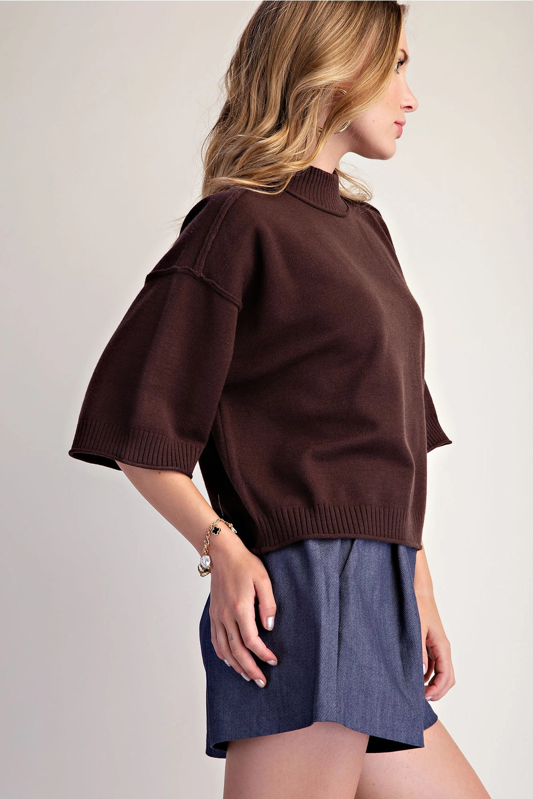 chocolate brown knit top for fall festivals