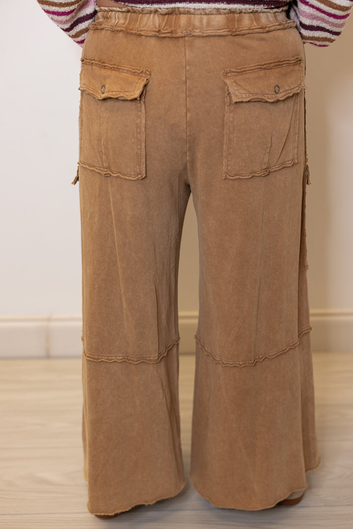 Mineral washed faded latte brown terry knit cargo pants by Easel showing up close back view