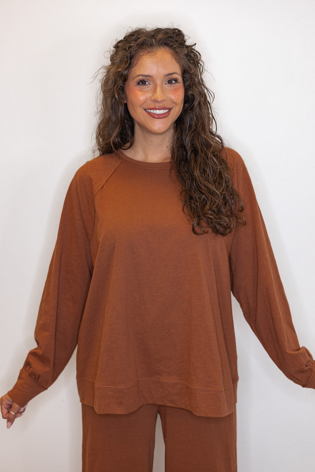 Women's chestnut brown athleisure long sleeve crew tee