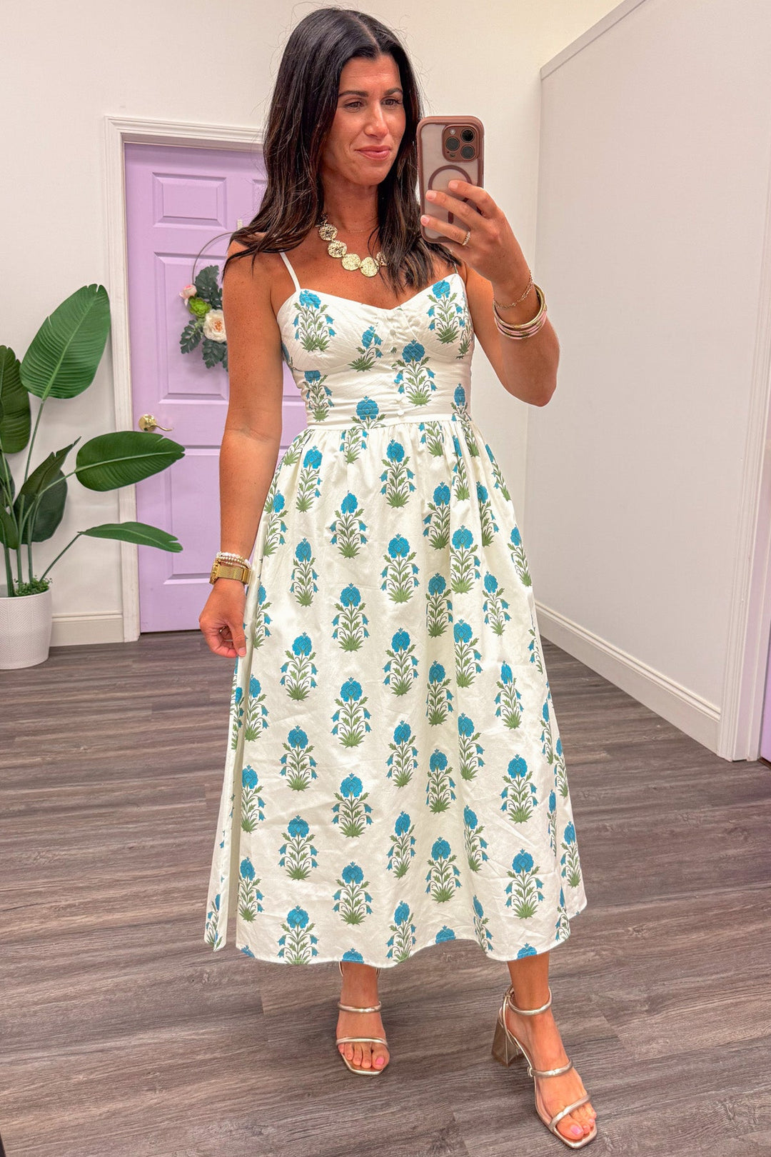 Cream And Blue Floral Print Sleeveless Midi Dress Purple Door Boutique Cream And Blue Floral Print Sleeveless Midi Dress Purple Door Boutique
