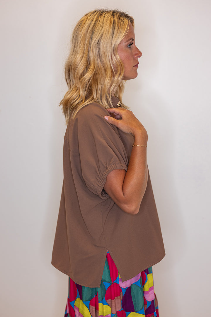 Women's mocha short sleeve top by Entro  showing side view