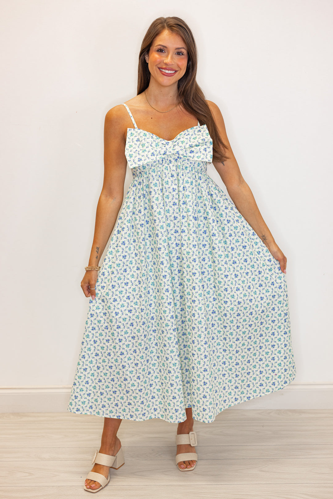 Cream and Blue Bow Floral Midi Dress | Purple Door | Commerce Ga Large Cream and Blue Bow Floral Midi Dress | Purple Door | Commerce Ga Large
