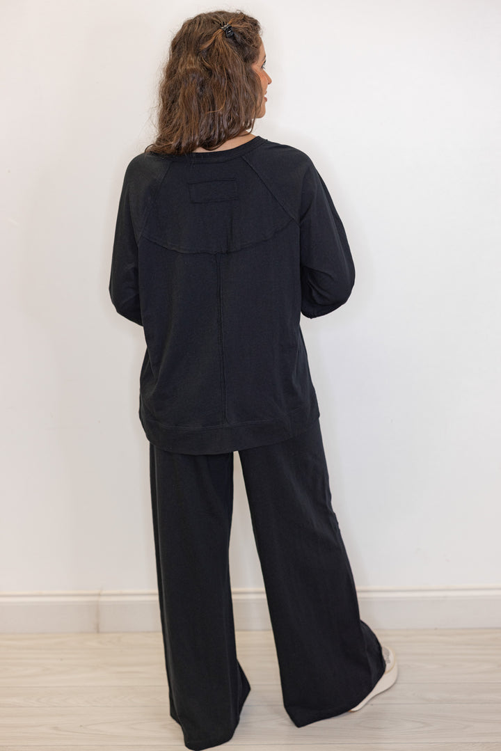 easy to wear everyday black cotton matching set for fall and winter