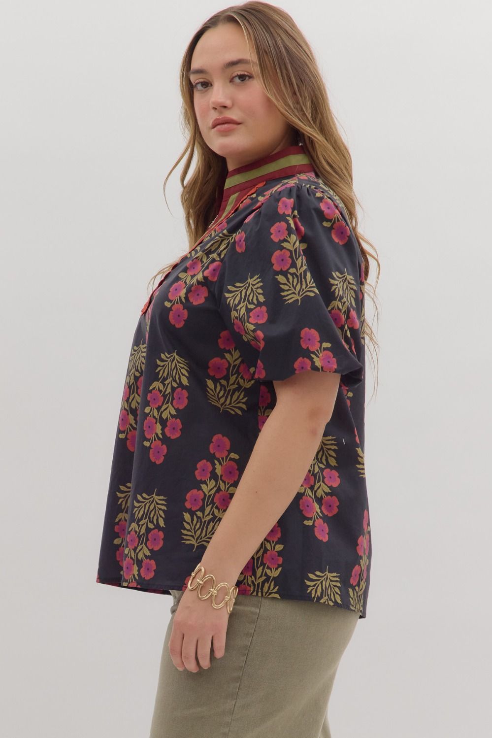 Women's black and burgundy floral poplin top by Entro plus size side