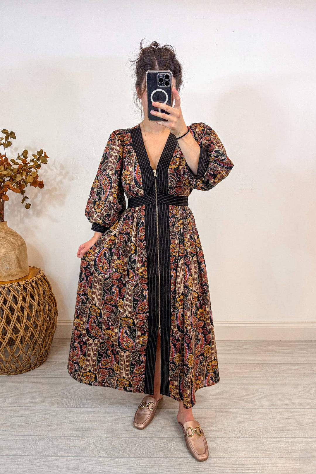entro paisley fall print floral Thanksgiving dress holding out