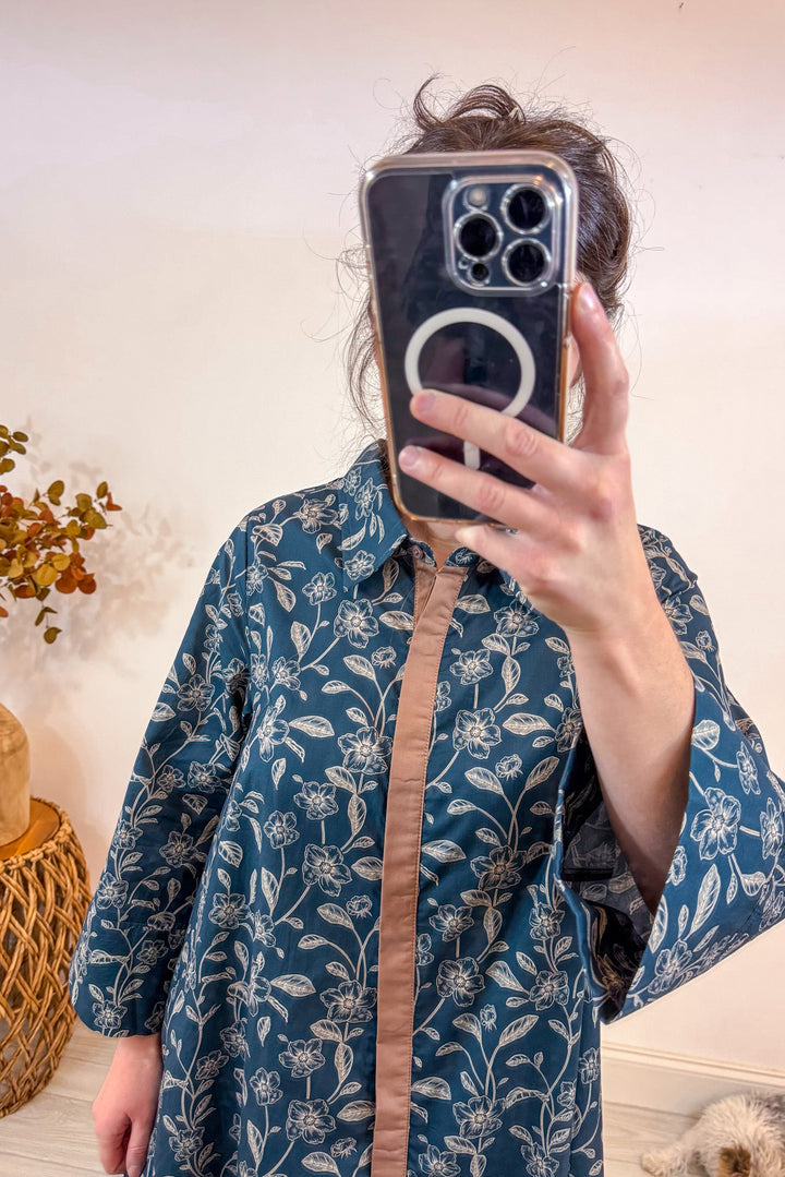 entro oversized flowy brown blue floral maxi dress details