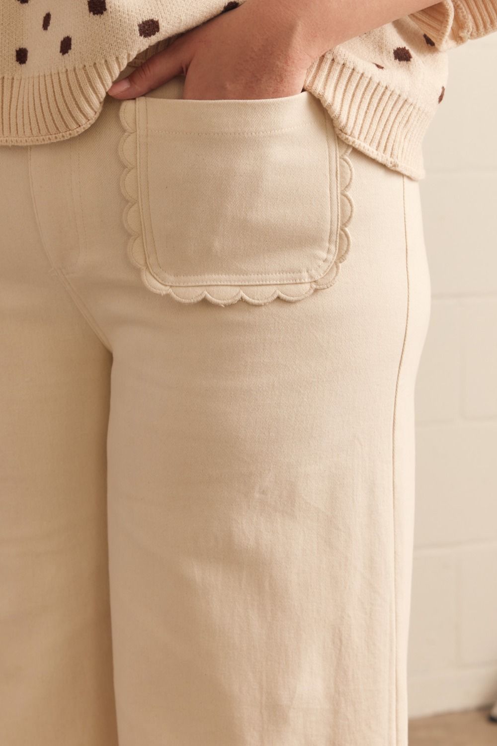 Scalloped Trends Ecru Twill Pants