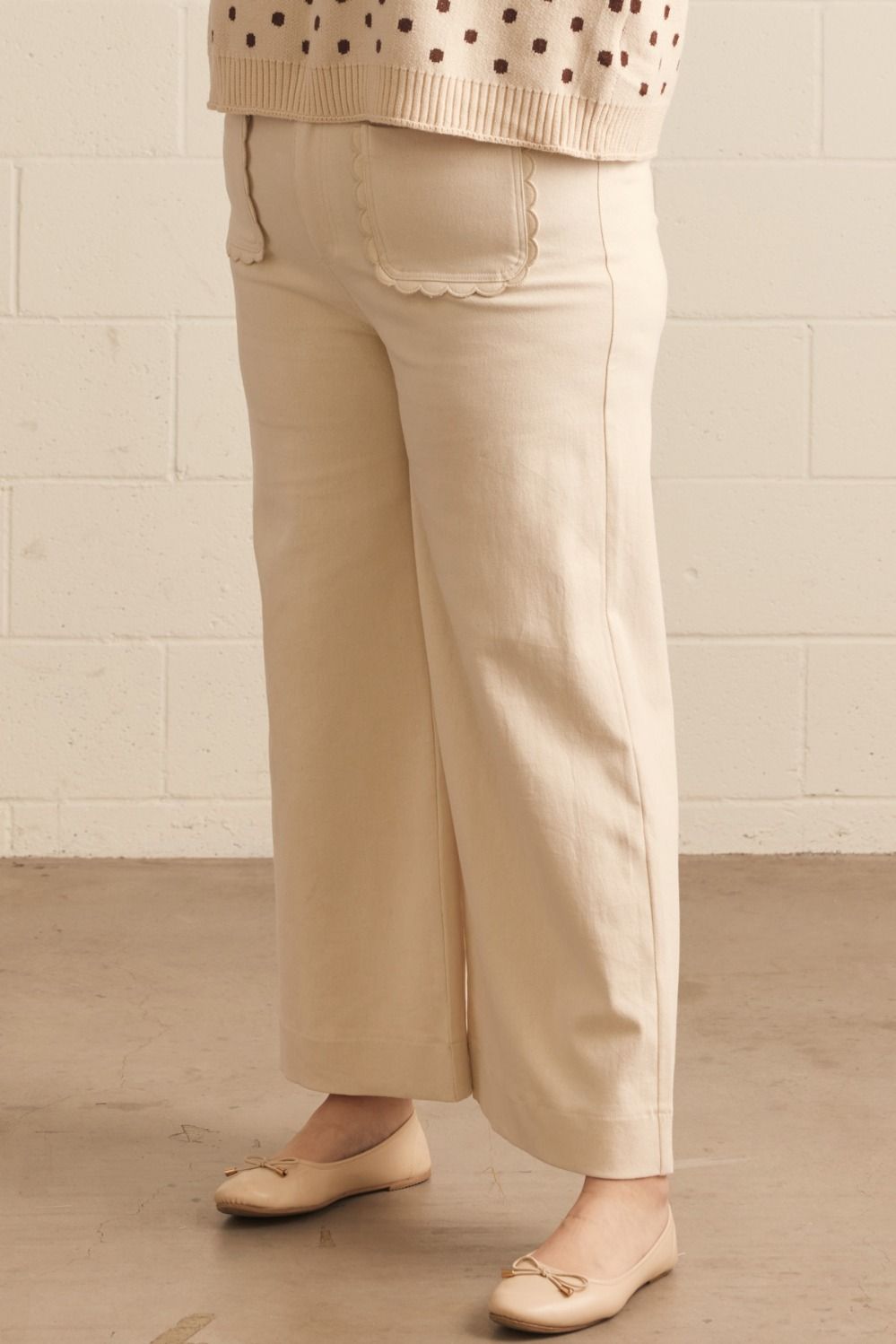 Scalloped Trends Ecru Twill Pants