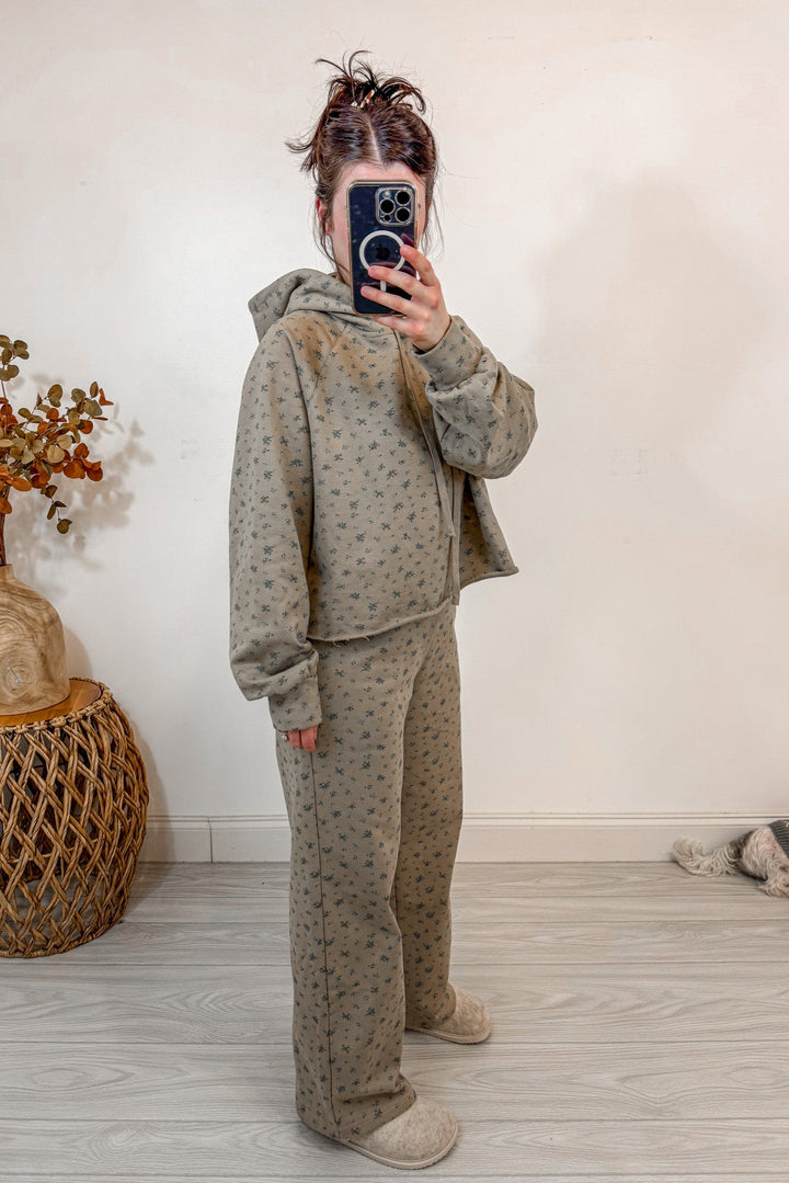 floral print tan blue matching sweatshirt pants set side