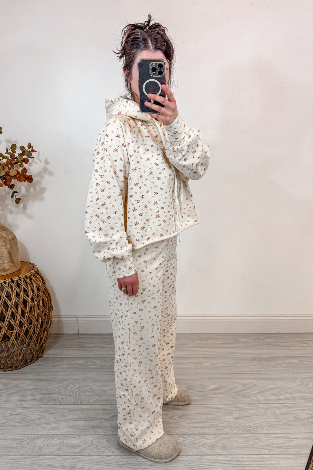 floral print cream print matching sweatshirt pants set side