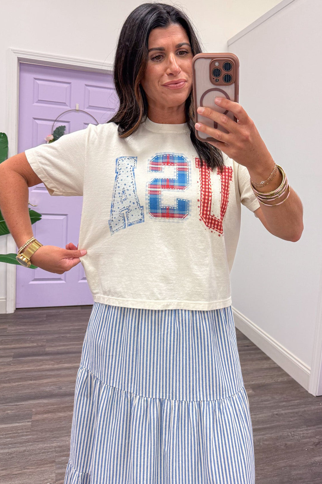 ivory semi-cropped boxy short sleeve crew neckline usa graphic tee