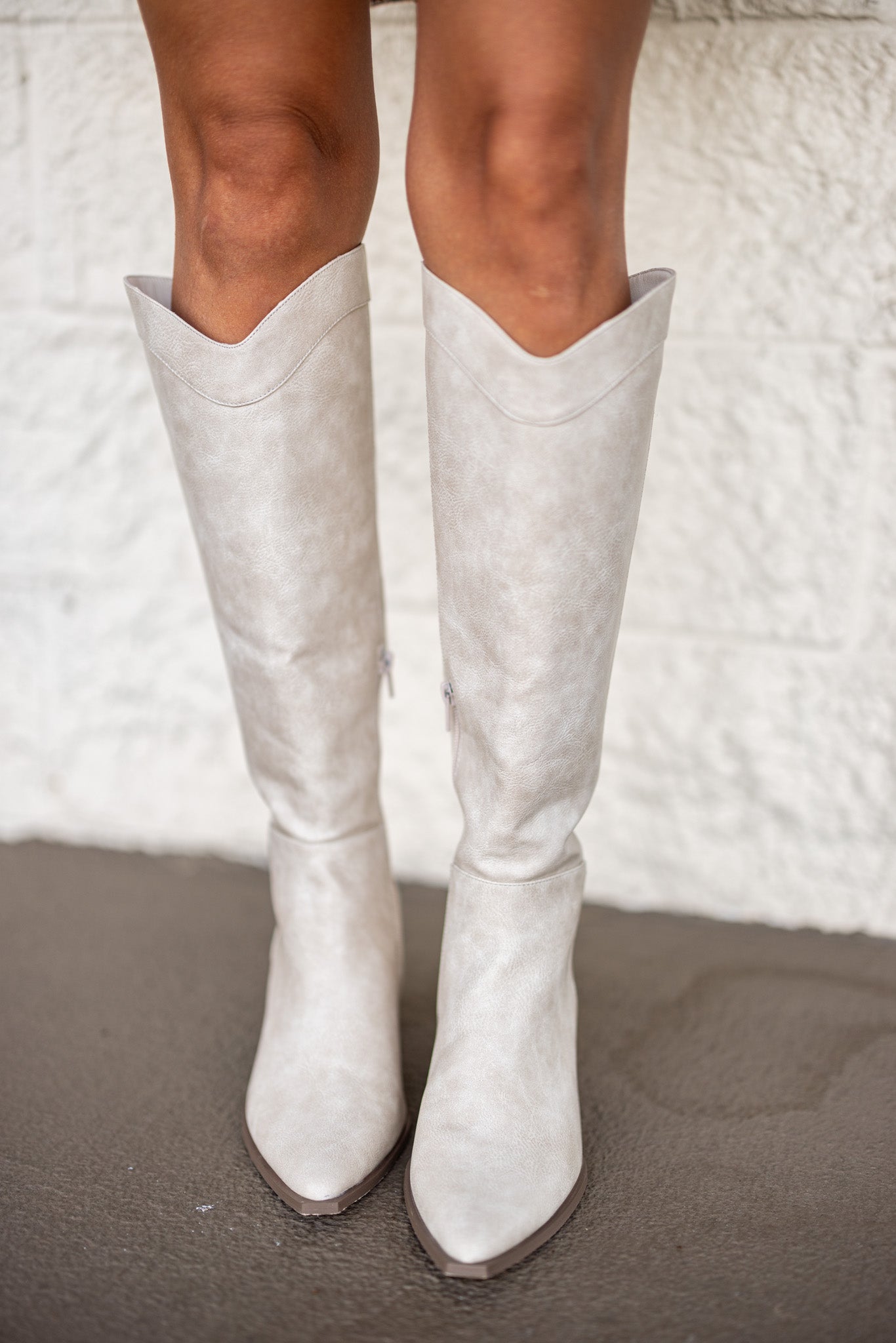 Matisse Bonnye Tall Western Boots - Ivory – Purple Door Boutique