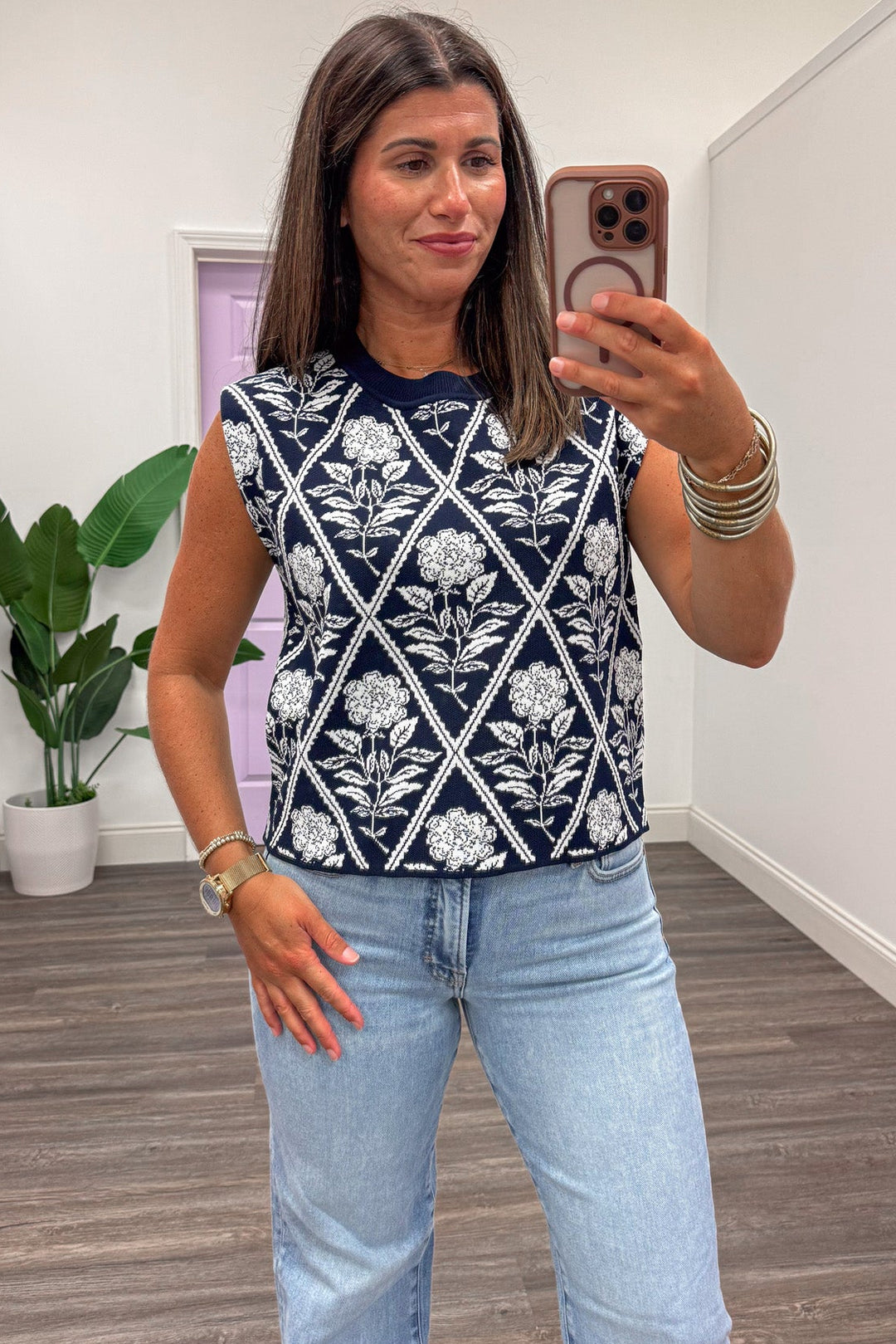 navy with cream diamond floral print crew neckline sleeveless knit top