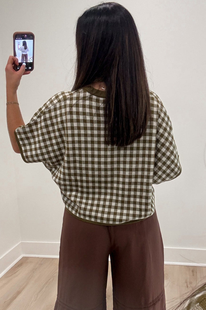 olive green and ivory gingham checkered print short sleeve semi-cropped knit top with olive trim details