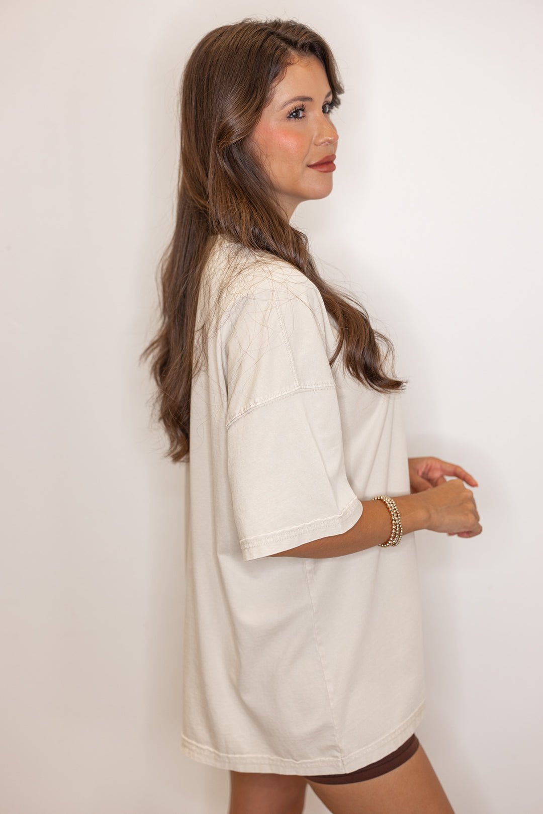 Women's mineral washed ecru oversized tee by Easel showing up close side view