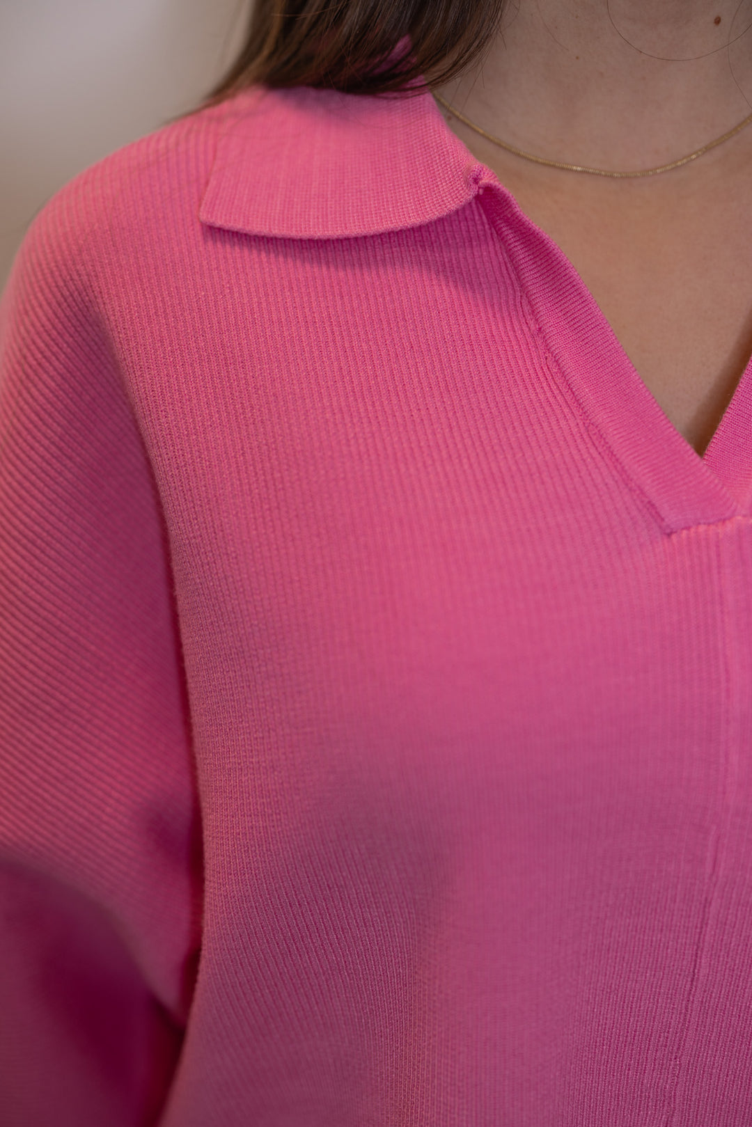 Women's collared pink ribbed knit top by Entro 