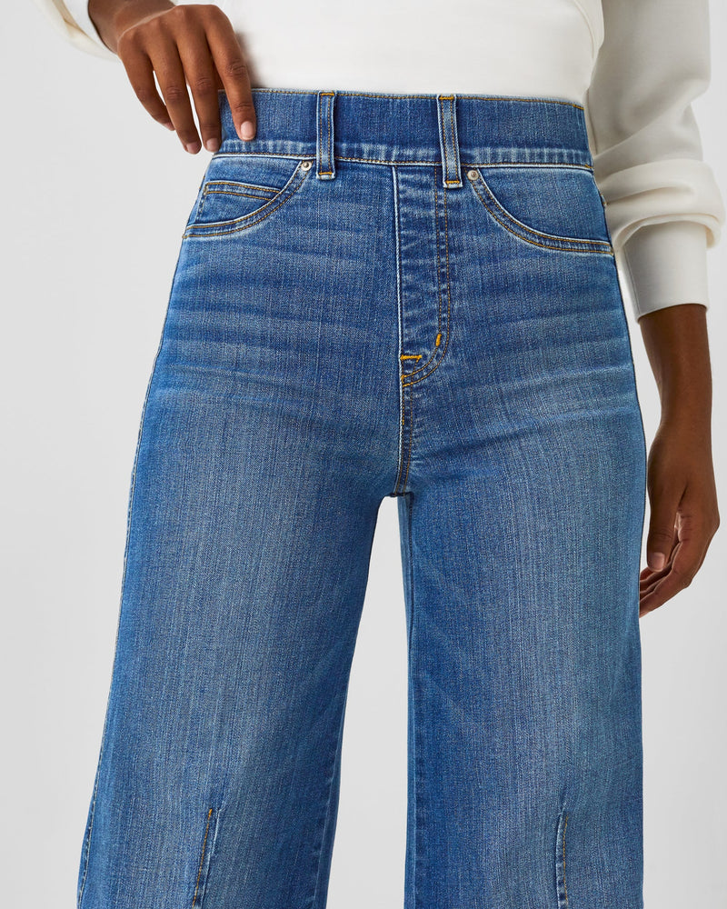 https://www.shoppurpledoorboutique.com/cdn/shop/files/spanx-seamed-front-wide-leg-jeans-vintage-indigo-8_800x.jpg?v=1697668735