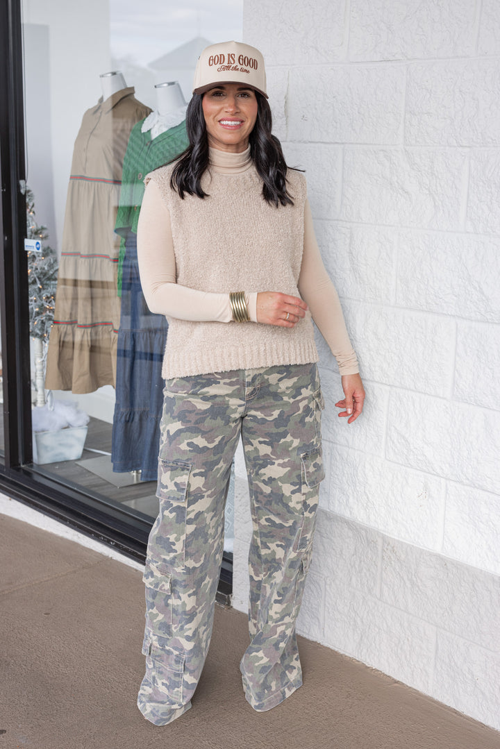 Hidden Jeans green camouflage wide leg denim cargo pants, perfect for women of all ages
