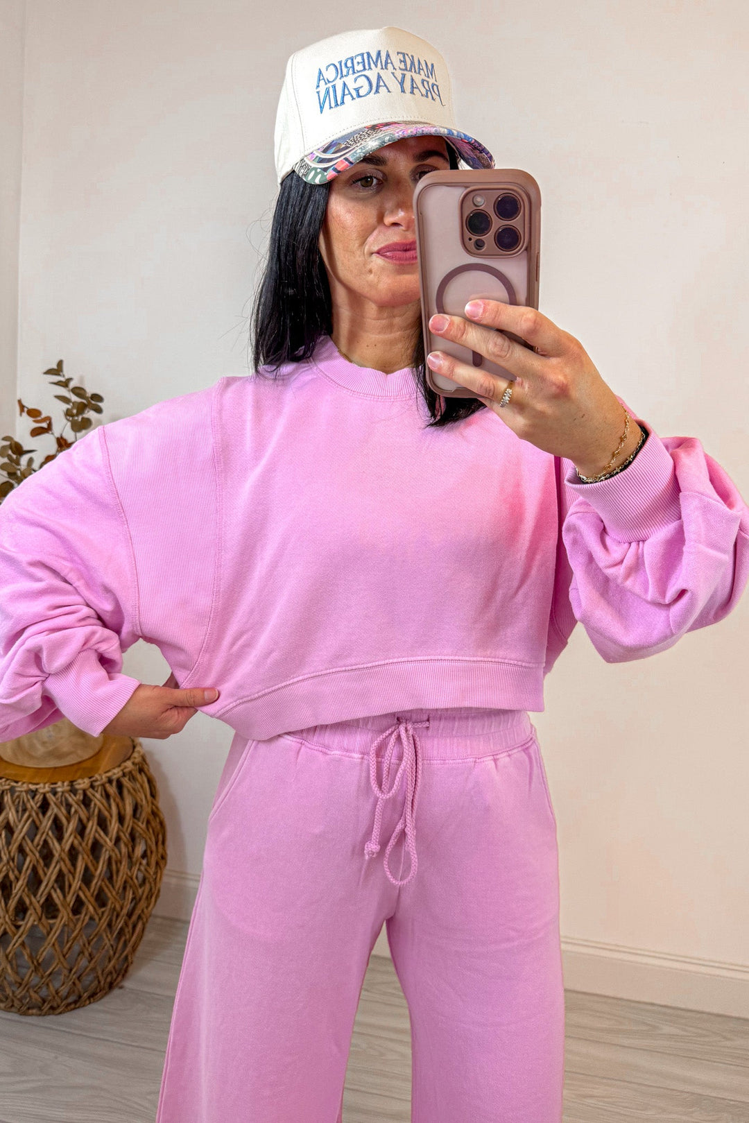 pink cropped knit sweatshirt