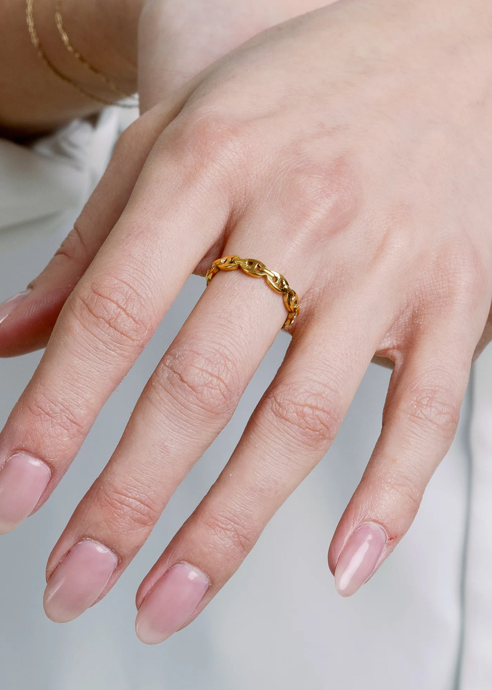 vincent lindsey ring dainty