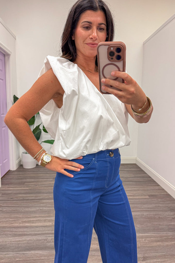 solid white v neckline flutter sleeve bubble hem poplin top