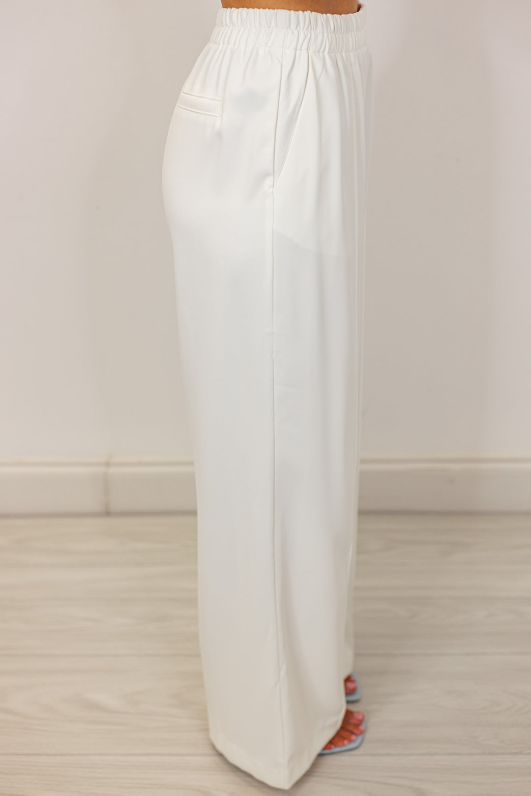 white pleated wide leg dress pants