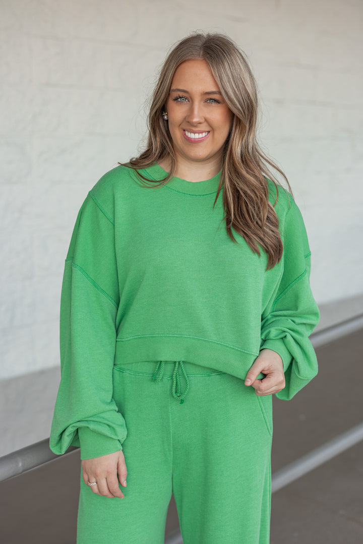 green terry knit cropped pullover fit pic